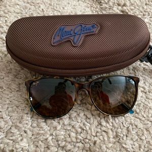 Woman’s Maui jim sunglasses